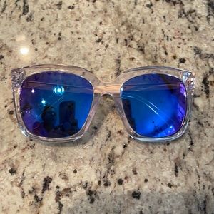 Diff Bella Polarized Sunglasses
